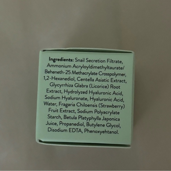 NIB peach slices snail mucin jelly mask ! - Picture 4 of 4